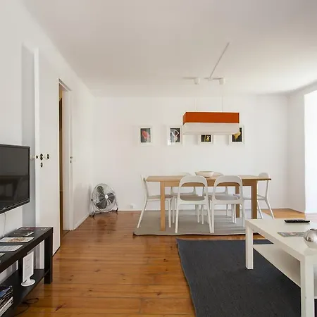 Apartment Travel And Tales Principe Real Lisbon