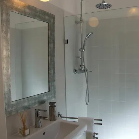 Apartment Travel And Tales Principe Real Lisbon